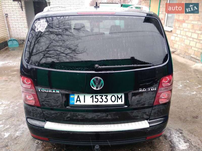 Минивэн Volkswagen Touran 2007 в Гостомеле