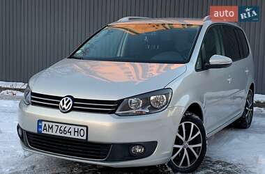 Мінівен Volkswagen Touran 2010 в Житомирі