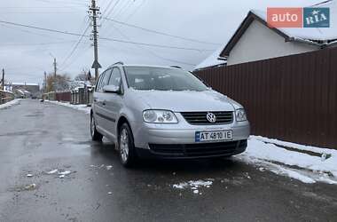 Минивэн Volkswagen Touran 2004 в Надворной