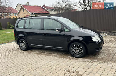 Мінівен Volkswagen Touran 2006 в Мукачевому