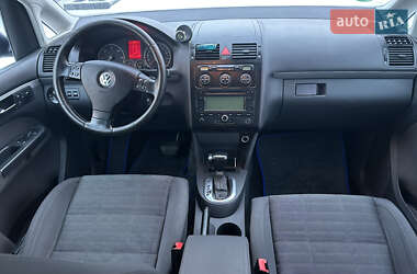 Минивэн Volkswagen Touran 2006 в Владимире