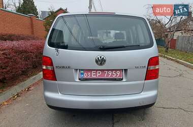 Минивэн Volkswagen Touran 2004 в 