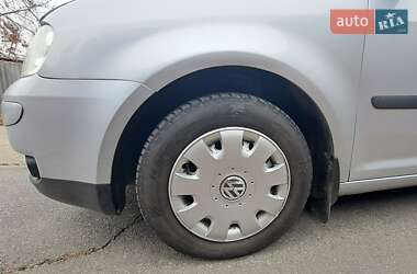 Минивэн Volkswagen Touran 2004 в 