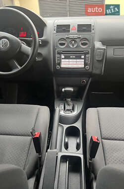 Минивэн Volkswagen Touran 2006 в Львове