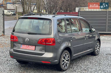 Минивэн Volkswagen Touran 2011 в Ровно