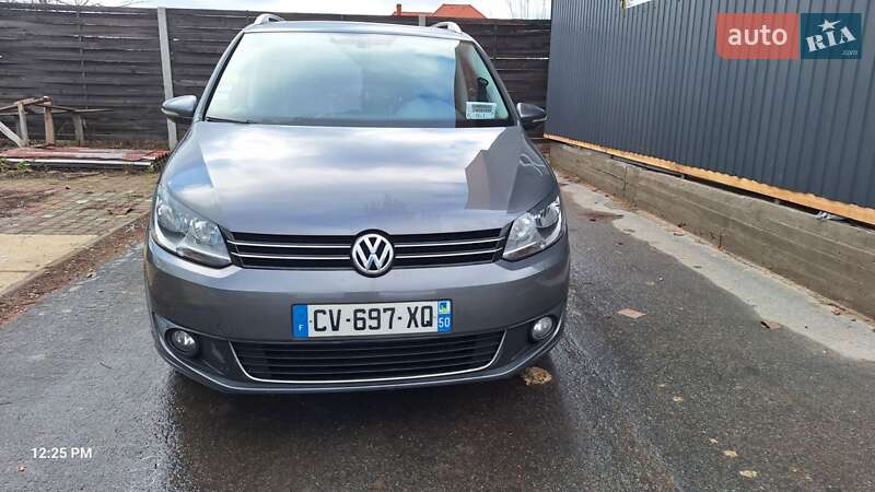 Минивэн Volkswagen Touran 2013 в Киеве