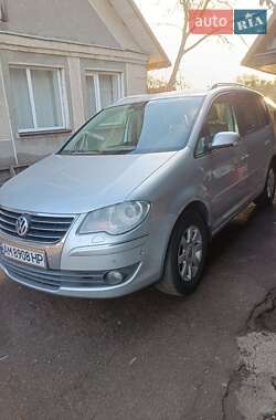 Минивэн Volkswagen Touran 2008 в Олевске