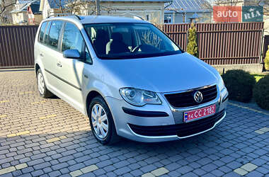 Минивэн Volkswagen Touran 2008 в Косове