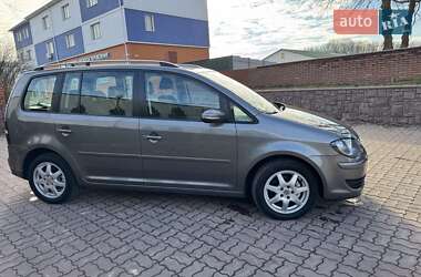 Минивэн Volkswagen Touran 2010 в Виннице