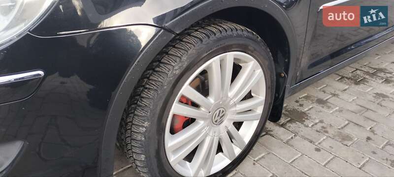 Мінівен Volkswagen Touran 2008 в Львові