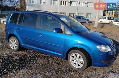 Мінівен Volkswagen Touran 2007 в Луцьку