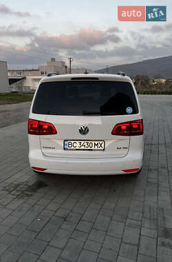 Минивэн Volkswagen Touran 2011 в Виноградове