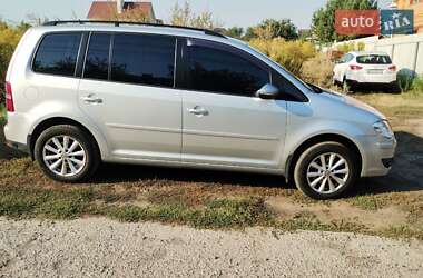 Мінівен Volkswagen Touran 2010 в Сумах