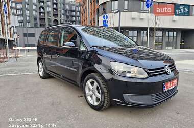 Минивэн Volkswagen Touran 2014 в Киеве