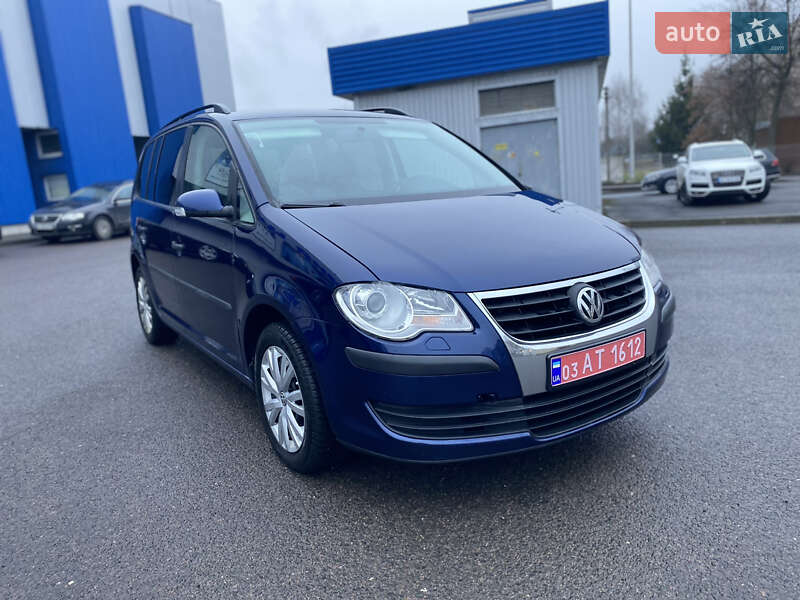 Минивэн Volkswagen Touran 2008 в Ковеле