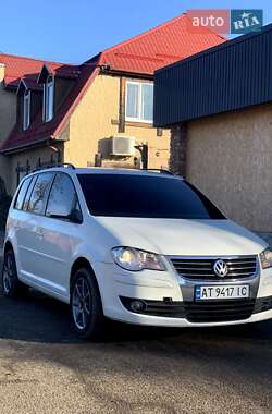 Мінівен Volkswagen Touran 2007 в Калуші