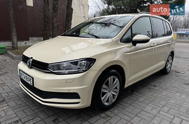 Мікровен Volkswagen Touran 2016 в Дніпрі