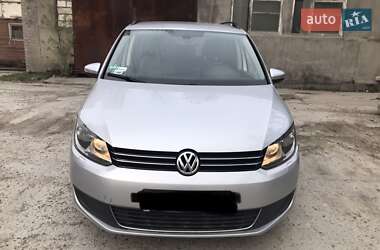 Мінівен Volkswagen Touran 2010 в Києві