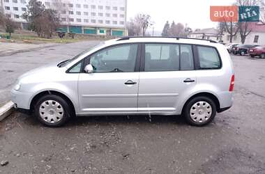 Мінівен Volkswagen Touran 2005 в Городищеві