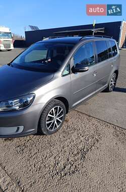 Volkswagen Touran 2011