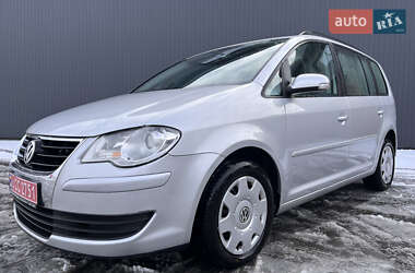 Мінівен Volkswagen Touran 2009 в Івано-Франківську