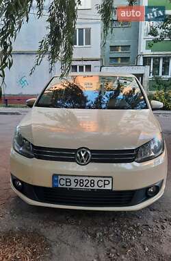 Мінівен Volkswagen Touran 2013 в Чернігові