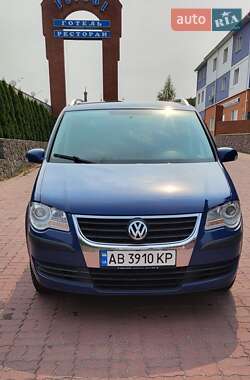 Мінівен Volkswagen Touran 2008 в Вінниці