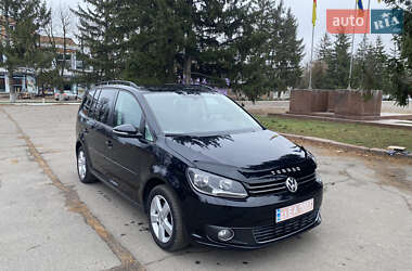 Volkswagen Touran 2011