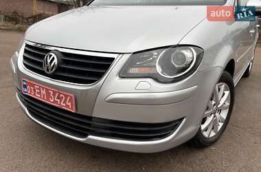 Мінівен Volkswagen Touran 2010 в Коростені