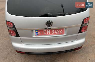 Мінівен Volkswagen Touran 2010 в Коростені