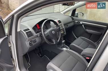 Мінівен Volkswagen Touran 2010 в Коростені