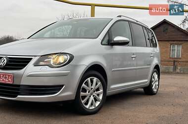 Мінівен Volkswagen Touran 2010 в Коростені