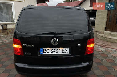 Минивэн Volkswagen Touran 2004 в Теребовле