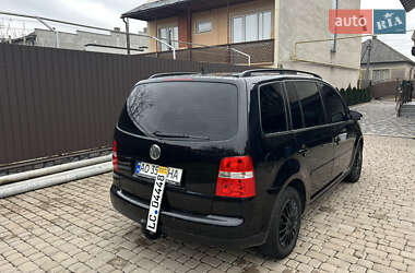 Мінівен Volkswagen Touran 2006 в Мукачевому