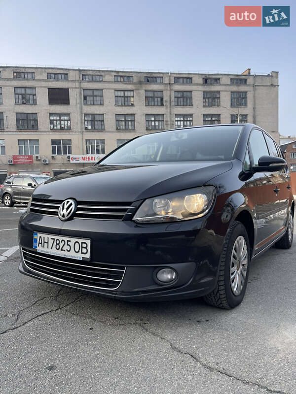 Минивэн Volkswagen Touran 2014 в Одессе