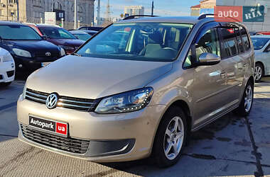 Volkswagen Touran 2011