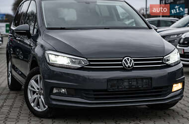 Микровэн Volkswagen Touran 2020 в 