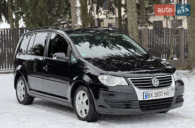 Мінівен Volkswagen Touran 2009 в Старокостянтинові