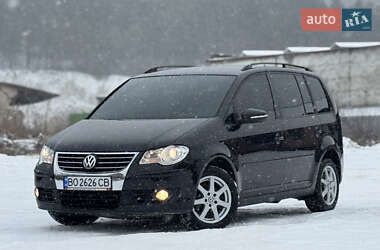 Мінівен Volkswagen Touran 2010 в Кременці