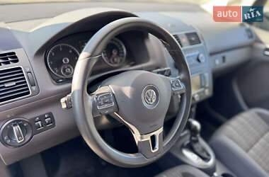 Минивэн Volkswagen Touran 2011 в 