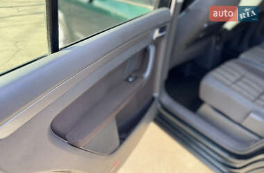 Минивэн Volkswagen Touran 2011 в 