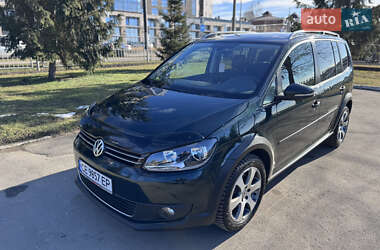 Минивэн Volkswagen Touran 2011 в 