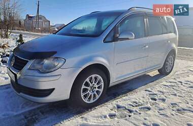 Минивэн Volkswagen Touran 2007 в Славуте