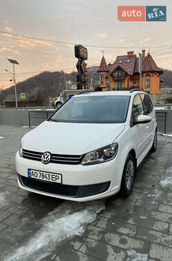 Минивэн Volkswagen Touran 2012 в Делятине