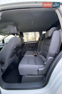 Мінівен Volkswagen Touran 2012 в Делятині