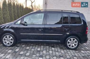 Минивэн Volkswagen Touran 2009 в Ходорове