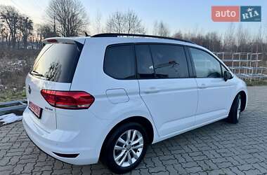 Микровэн Volkswagen Touran 2017 в Стрые