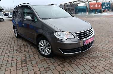 Мінівен Volkswagen Touran 2008 в Сарнах