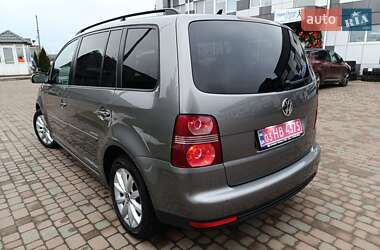 Мінівен Volkswagen Touran 2008 в Сарнах