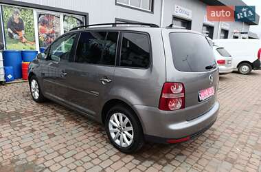 Мінівен Volkswagen Touran 2008 в Сарнах